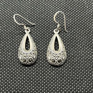 Vintage tear-shaped sterling silver dangling earrings, Intricate design earrings